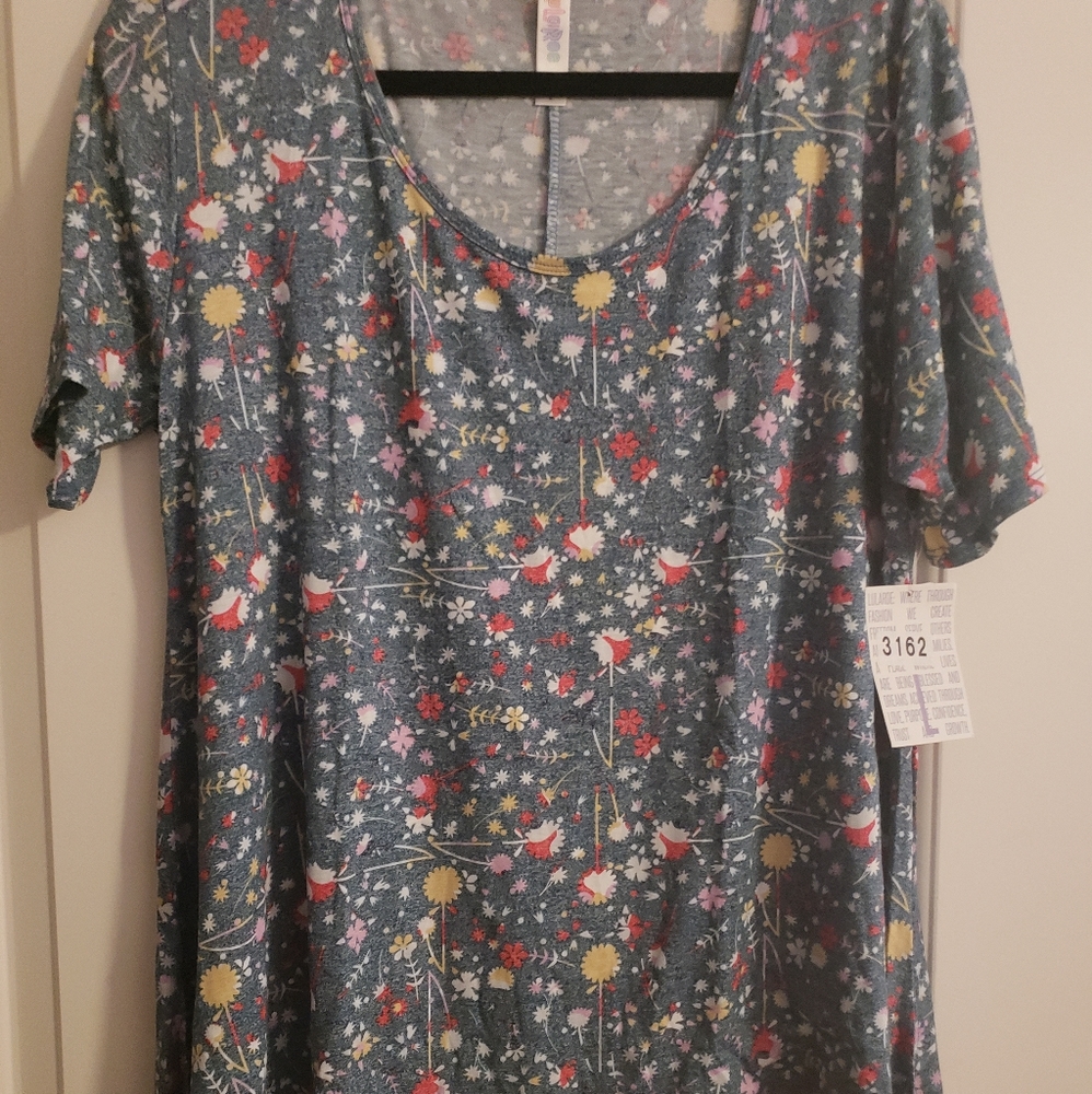 LuLaRoe Vintage Style Perfect T